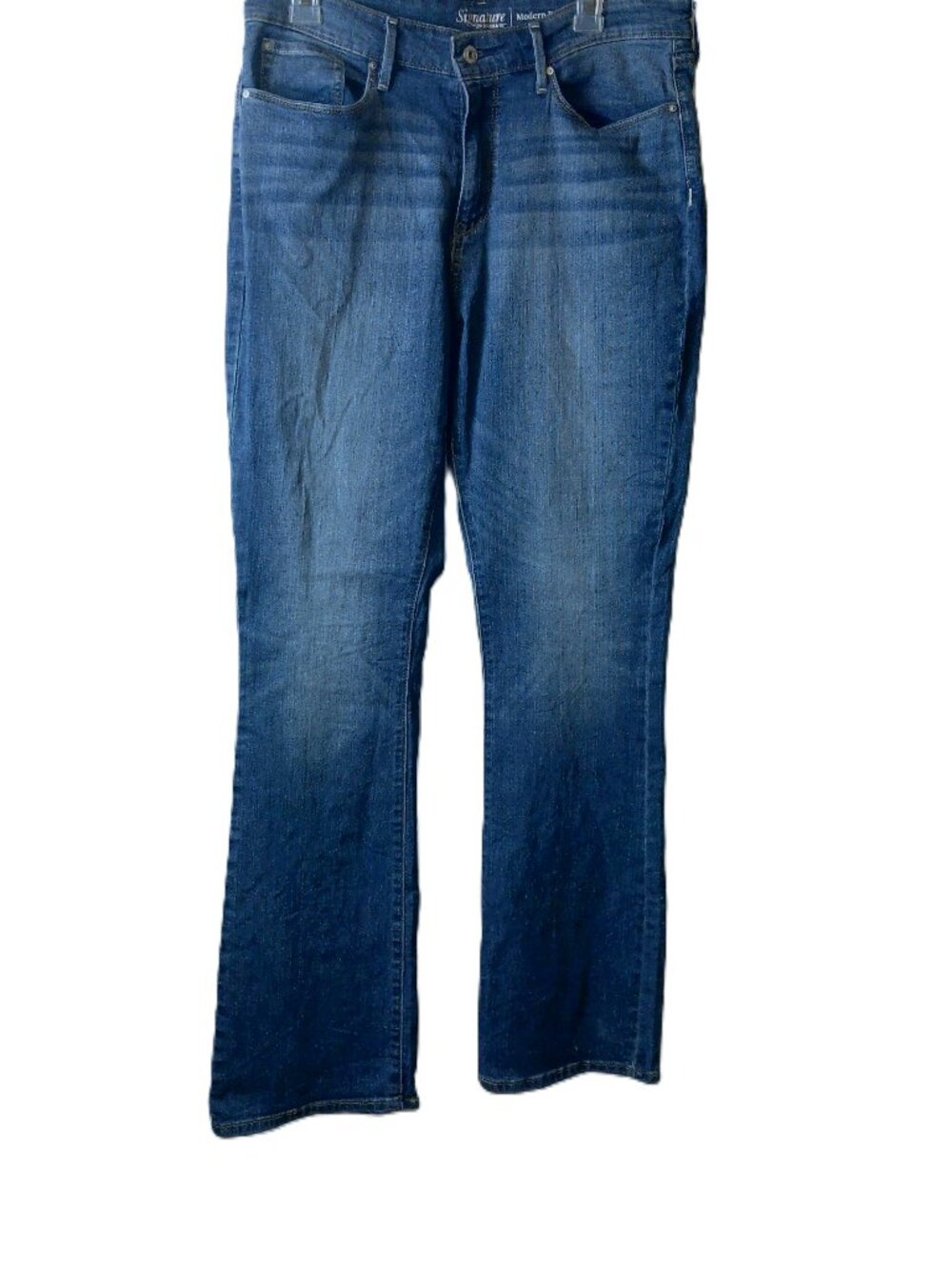 Signature by Levi Strauss & Co. Women's Modern Bootcut Jeans